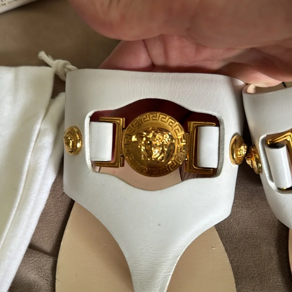 Authentic Versace White gold Medusa sandals 🩴 size 5.5 - Picture 4 of 15